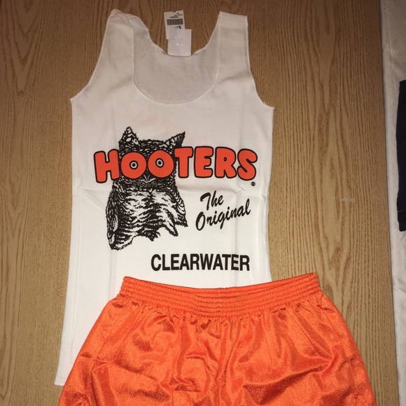 Hooters Other - Hooters Girl original uniform shorts/tank MED/XXXS